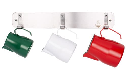 Pitchers display — 8420 | Metallurgica Motta
